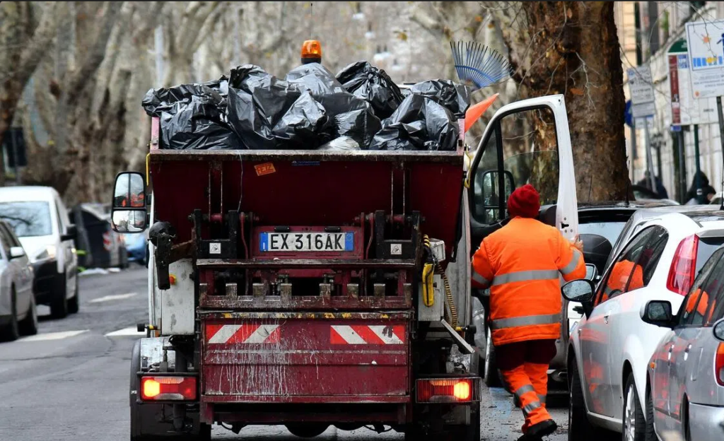 4D-Trash-Truck